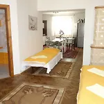 Dita Kır Evi